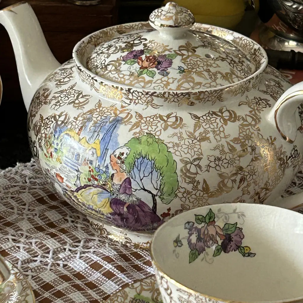 Lord-Nelson-Ware-Pompadour-Tea-Set Close