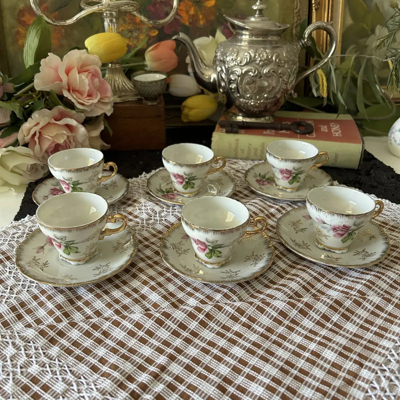 Mid-Century-Japanese-Porcelain-Tea-Set Front