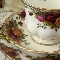 Vintage Royal Albert Old Country Roses Tea Cup Trio Left