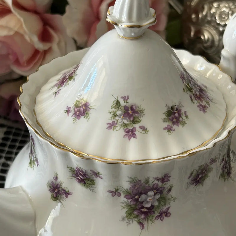 Royal Albert Teapot Vintage Sweet Violets Detail