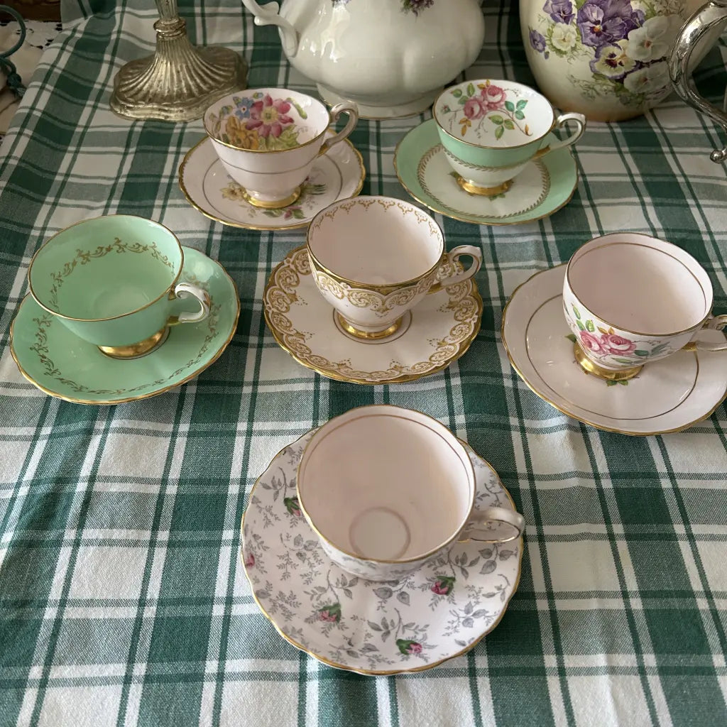 Vintage Tea Cup Set Tuscan England 1950's Main