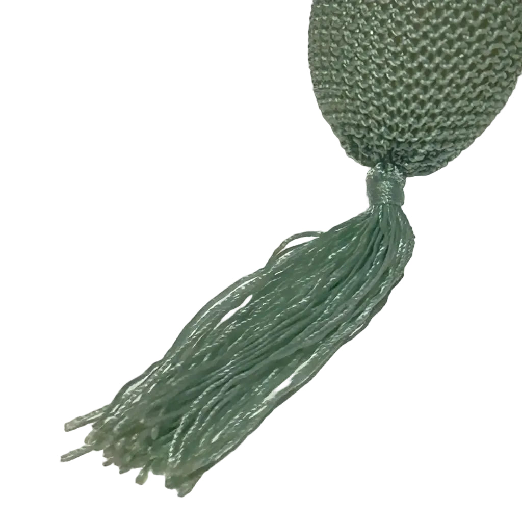 Vintage-White-Ceramic-Perfume-Atomiser-with-Embossed-Roses-IMG-9683 Tassle