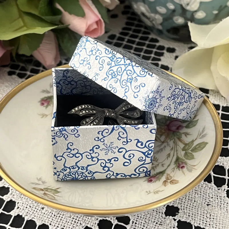 Art Nouveau Marcasite Ribbon Brooch Box Open
