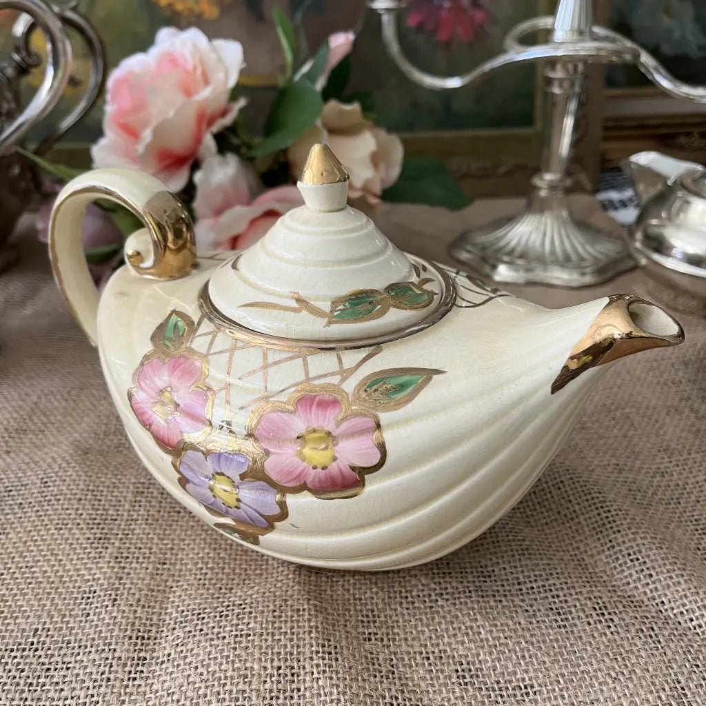 Arthur Wood Aladdin Teapot C.1940 Right