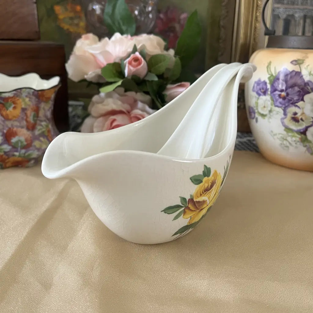 Midwinter English Sauce Boat with matching Ladle Front