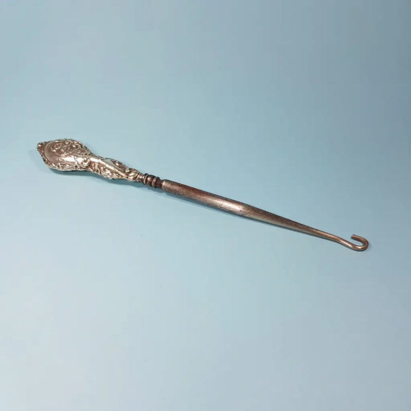 Sterling Silver Shoe hook c.1900 Centre