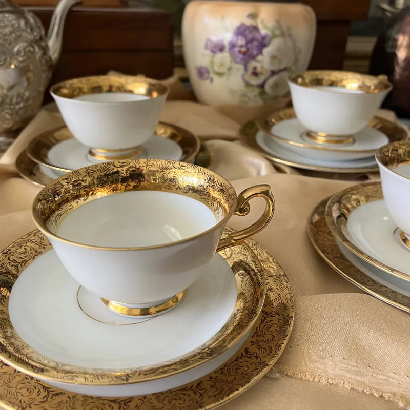 Westminster Australia Gold Tea Cup Trios set of 4 c.1950 Side